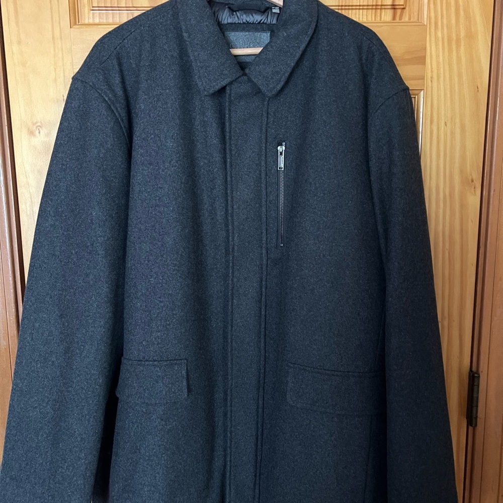 Calvin Klein Gray Trench Coat with Structured Silhouette